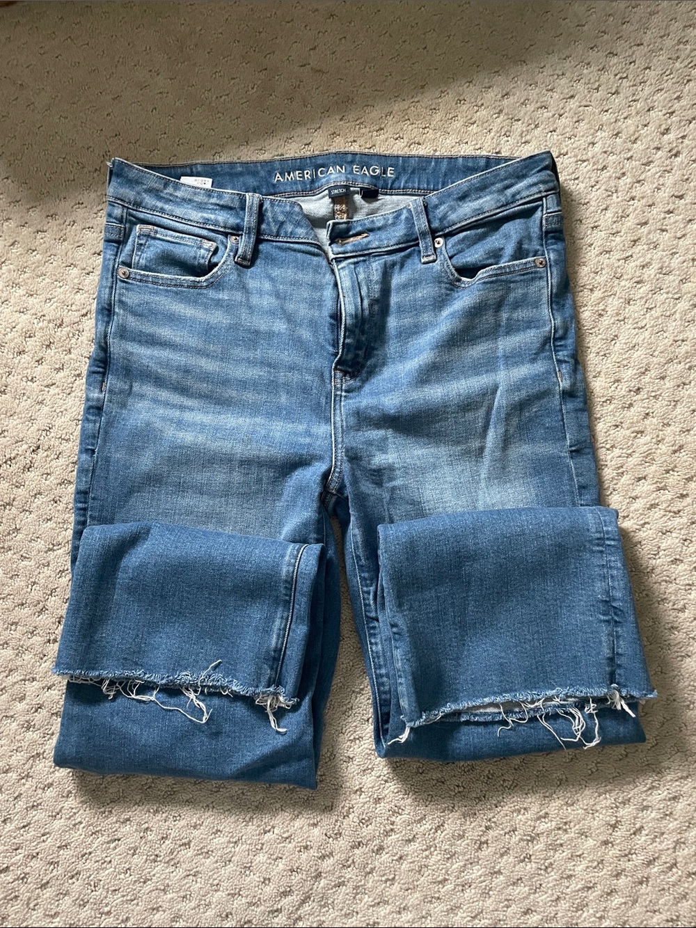 American Eagle Outfitters Light Blue Cropped Frayed Hem Jeans